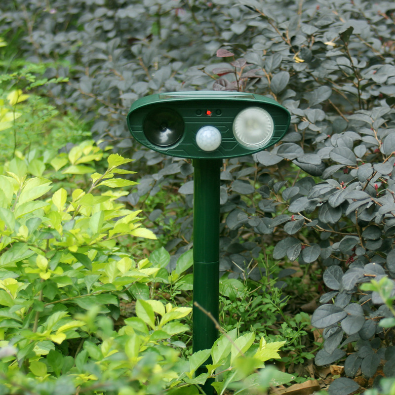 Solar Powered Ultrasonic Small Animals Driving Repellent Deterrent Scarecrow Garden Outdoors Use Garden Supplies